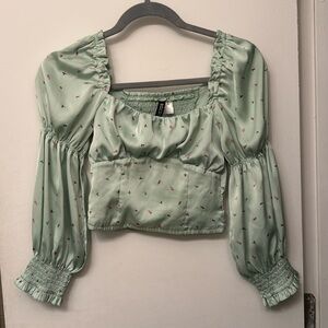 Beautiful Silk Green Floral Long Sleeve